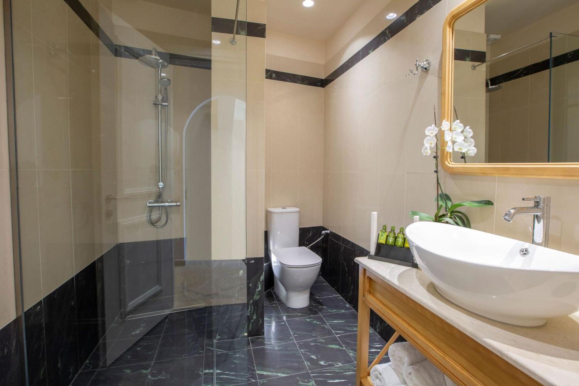 Vk Luxury Suites - Private Parking - Adults Only Nydri  Dış mekan fotoğraf